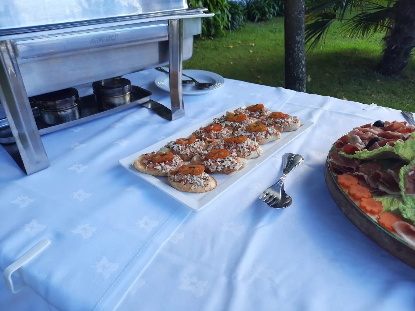 Canap&eacute;s
